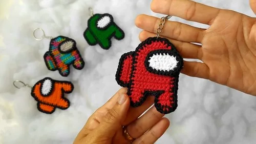 Amigurumi keychain crochet pattern for beginners — photo 2
