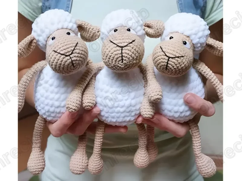 Amigurumi sheep pattern with fluffy body and beige head