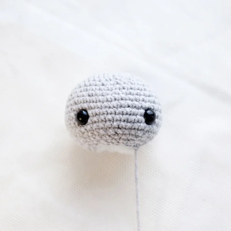 Small crochet bat keychain amigurumi pattern — photo 4