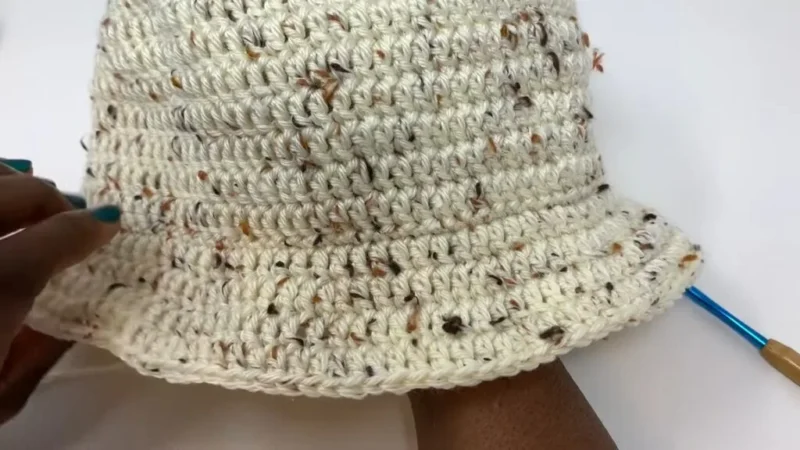 Easy crochet bucket hat pattern for beginners — photo 2
