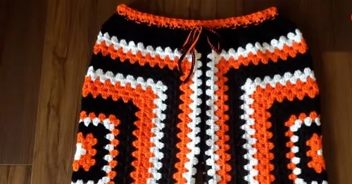 Granny square basketball shorts you build from two panels