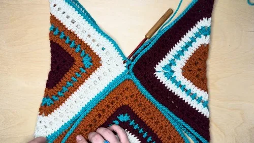 Granny square purse with strap crochet pattern — photo 2