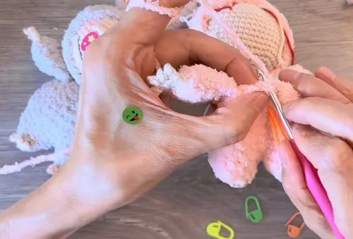 Crochet Your Own Labubu-Inspired Amigurumi Doll — photo 5