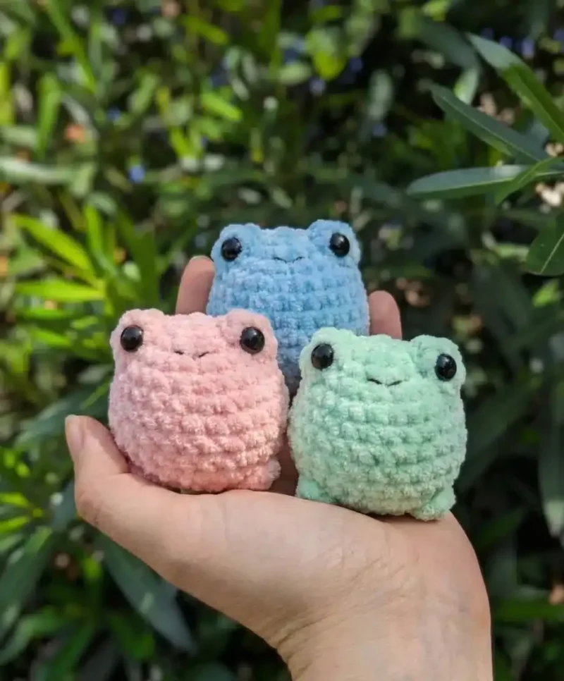 How to crochet a stackable amigurumi frog — photo 2