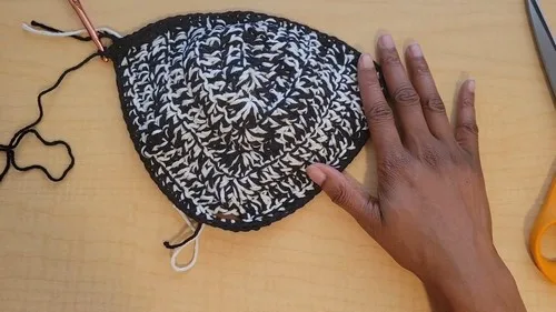 Two-strand crochet purse with flap and straps — photo 2
